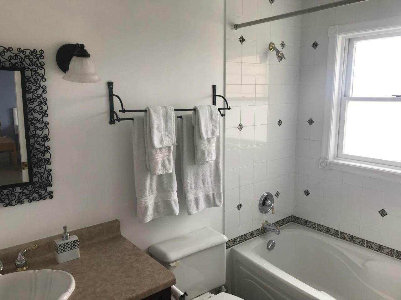 Dicksons Family Suite Niagara-on-the-Lake Ngoại thất bức ảnh